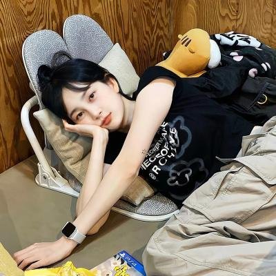小孩好黑